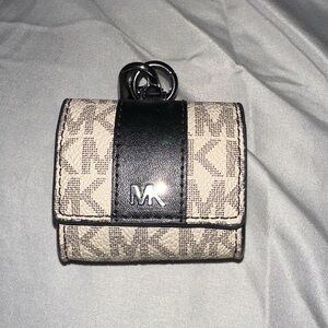 Michael Kors Airpod Pro case - NWOB